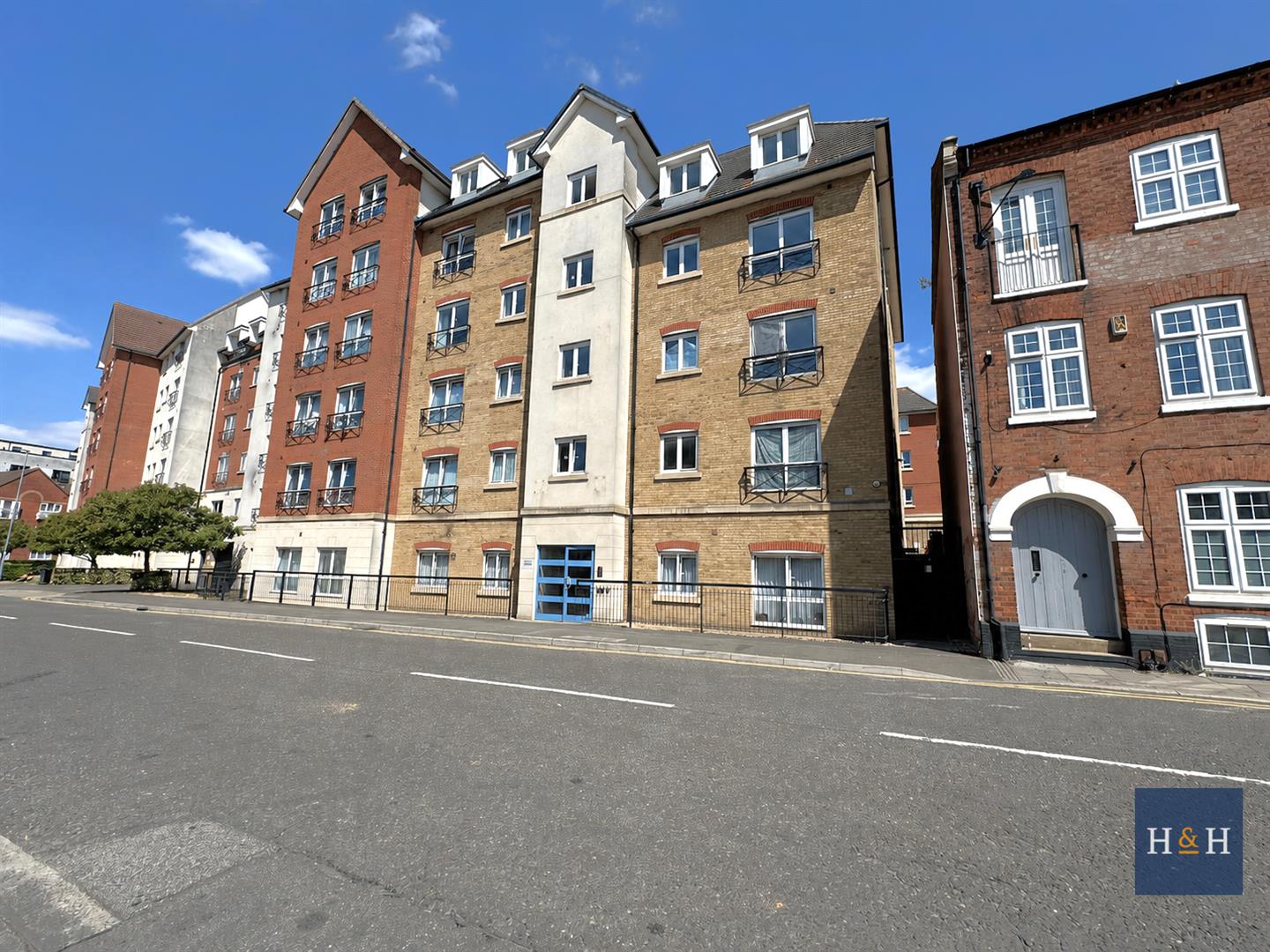ST ANDREWS STREET, TOWN CENTRE – NN1
