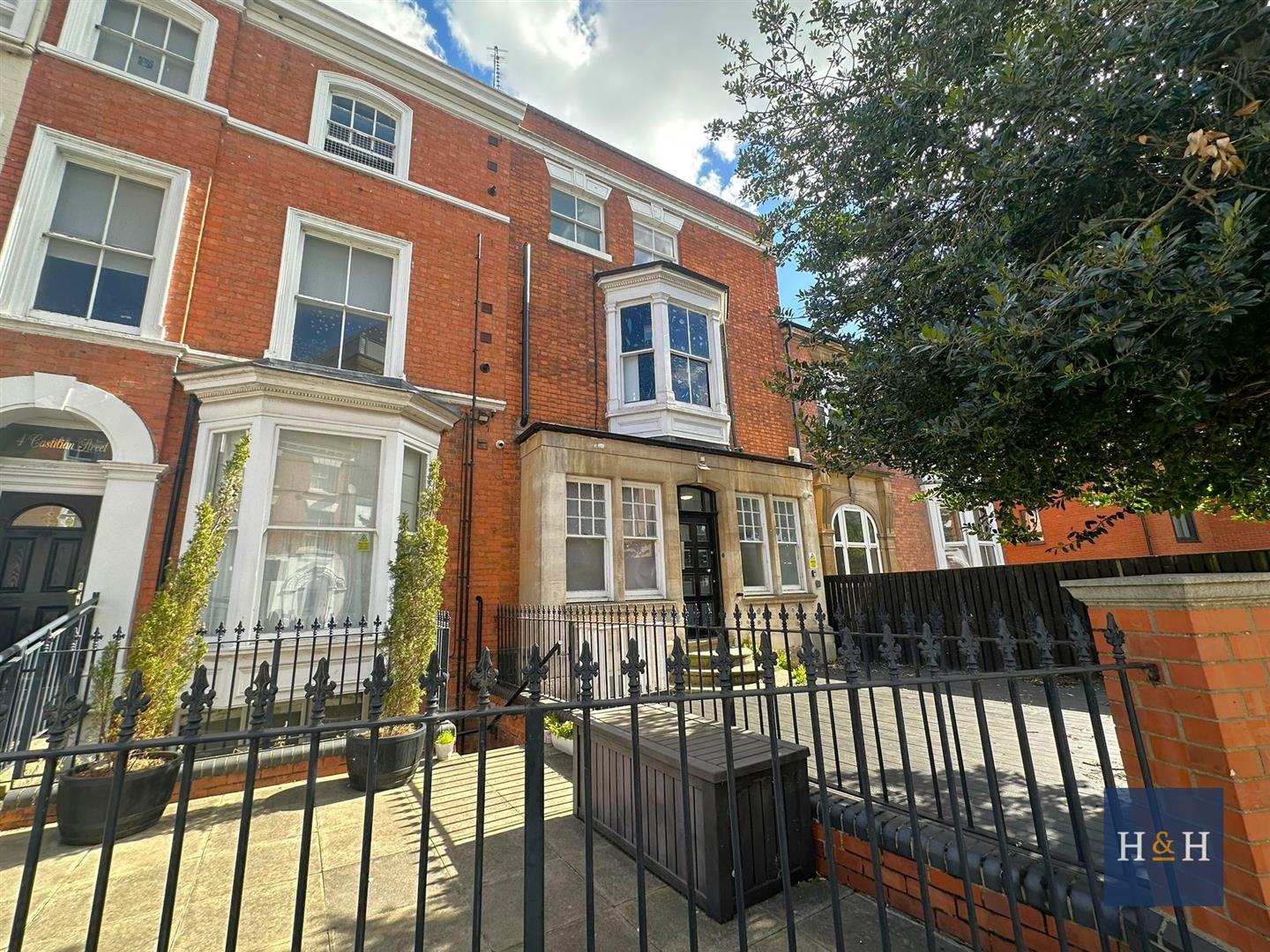 CASTILIAN STREET, TOWN CENTRE – NN1